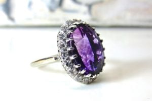 Tips for Choosing Where to Sell Estate Jewelry Blog Image