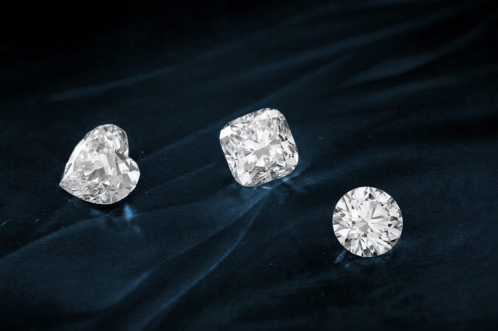 How to Sell Raw Diamonds