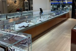 Pinto Cash For Gold & Jewellery Buyers - Interior